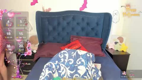 Lucy Petit online show from October 2025 01:44:02 PM