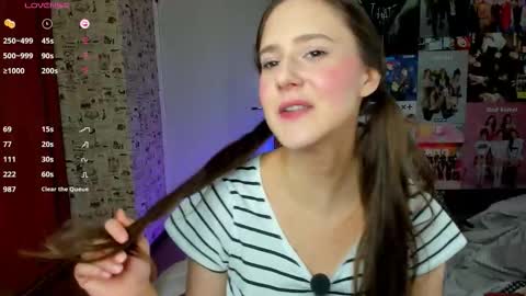 Lucy Rose online show from October 2025 04:47:02 PM