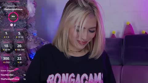 Snapshot of lucyrouse18 chatting on January 2025 05:04:01 PM Lucy online show from January 2025 05:04:01 PM