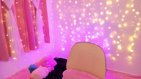 LUCYY FROM HOME  online show from January 2025 02:59:01 AM
