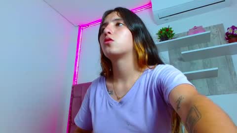 Snapshot of lucyy_start chatting on February 2025 07:07:01 PM LUCY online show from February 2025 07:07:01 PM