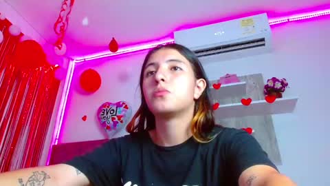 Snapshot of lucyy_start chatting on February 2025 07:19:02 PM LUCY online show from February 2025 07:19:02 PM