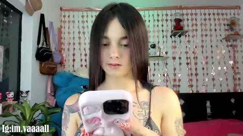 Snapshot of lucyy_tayy chatting on October 2025 05:28:02 AM The love of your life 3 online show from October 2025 05:28:02 AM