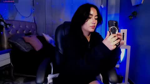 LUDOVICA online show from December 2025 03:12:02 AM