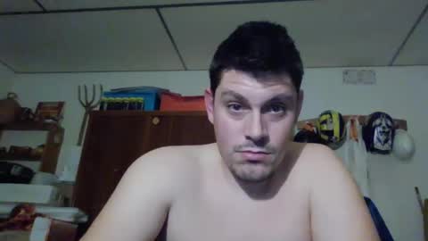 Snapshot of luis2423 chatting on January 2025 12:13:01 AM A slave to the mistress.. un esclavo para las amas dominantes. online show from January 2025 12:13:01 AM