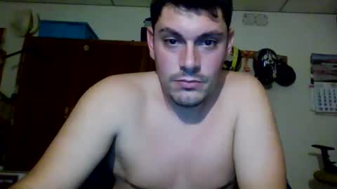 Snapshot of luis2423 chatting on October 2025 06:36:01 PM A slave to the mistress.. un esclavo para las amas dominantes. online show from October 2025 06:36:01 PM