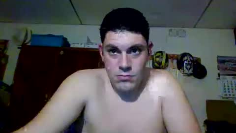 Snapshot of luis2423 chatting on November 2025 10:54:01 PM A slave to the mistress.. un esclavo para las amas dominantes. online show from November 2025 10:54:01 PM
