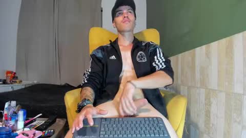 Luis AS online show from February 2025 01:02:02 AM