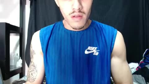 Luis AS online show from November 2025 01:15:02 AM