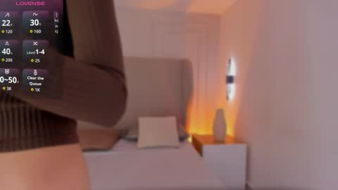 L U I S A online show from December 2025 08:25:02 PM