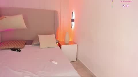 L U I S A online show from February 2026 07:51:02 PM