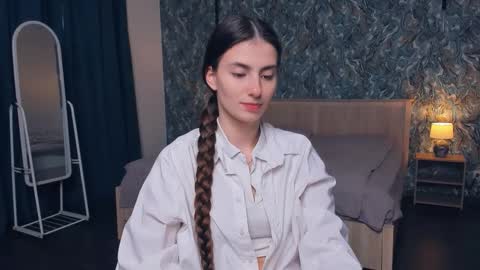 Snapshot of luisatsing chatting on October 2025 07:00:02 AM Luisa online show from October 2025 07:00:02 AM