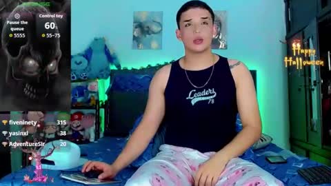 luisstevens01 online show from October 2025 04:24:01 AM