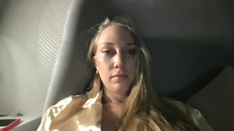 luiva13 online show from February 2025 08:13:02 PM