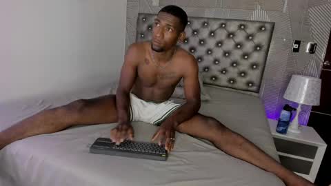 Lujourpair online show from April 2026 01:42:02 PM