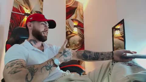 LUKE online show from November 2025 01:00:01 PM