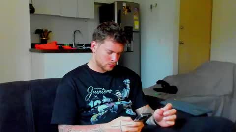 Snapshot of lukeglanton17 chatting on February 2026 11:40:01 AM Luke online show from February 2026 11:40:01 AM