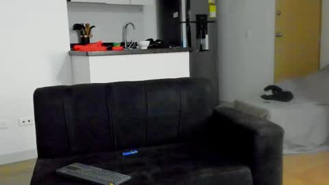 Snapshot of lukeglanton17 chatting on February 2026 10:13:02 AM Luke online show from February 2026 10:13:02 AM