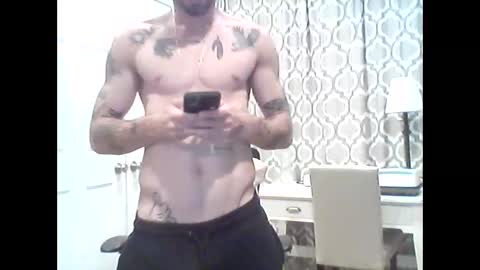 Snapshot of lukegsp3310 chatting on December 2024 02:05:01 PM luke3310 online show from December 2024 02:05:01 PM