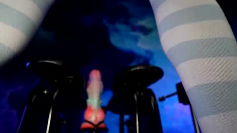 lukewilde online show from February 2025 02:15:01 AM