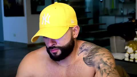 Lukhas f4f online show from February 2025 02:14:01 AM