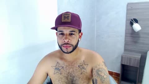 Snapshot of lukke_smitt chatting on November 2025 07:12:01 PM ------LUKE ... online show from November 2025 07:12:01 PM