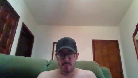 Snapshot of lukz88bigcock chatting on December 2024 10:39:02 AM Luke online show from December 2024 10:39:02 AM