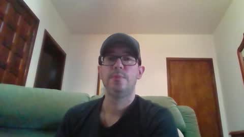 Snapshot of lukz88bigcock chatting on January 2025 09:14:02 PM Luke online show from January 2025 09:14:02 PM