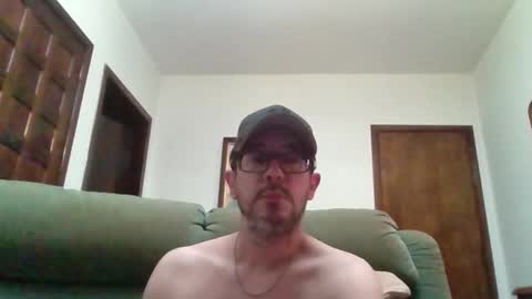 Snapshot of lukz88bigcock chatting on February 2025 01:54:01 AM Luke online show from February 2025 01:54:01 AM