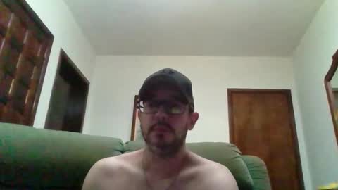 Snapshot of lukz88bigcock chatting on February 2025 09:47:02 PM Luke online show from February 2025 09:47:02 PM