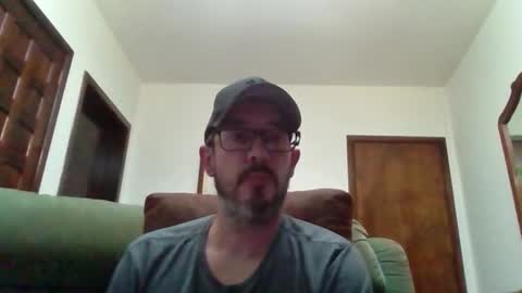 Snapshot of lukz88bigcock chatting on September 2025 10:56:02 PM Luke online show from September 2025 10:56:02 PM