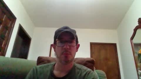 Snapshot of lukz88bigcock chatting on October 2025 11:01:02 PM Luke online show from October 2025 11:01:02 PM