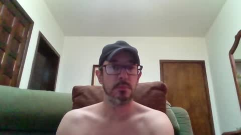 Snapshot of lukz88bigcock chatting on October 2025 12:38:02 AM Luke online show from October 2025 12:38:02 AM