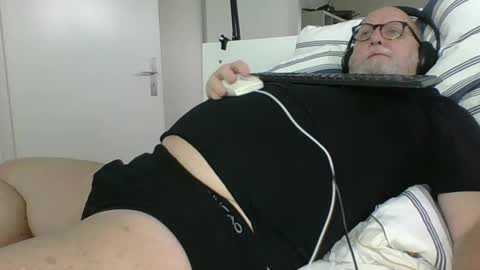 luley58 online show from February 2025 06:37:01 AM