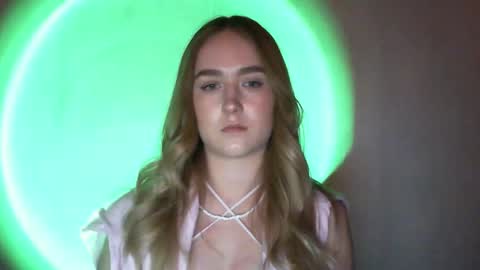 Lulu Baby18 online show from February 2025 03:51:02 PM