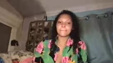 Snapshot of luluvalenttine chatting on July 2026 03:11:01 PM LuLu Valenttine Hot Sexy HawaiianCape Verde online show from July 2026 03:11:01 PM