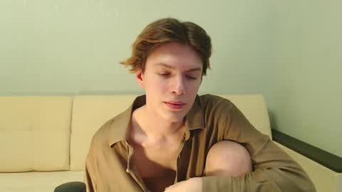 Snapshot of lumeris chatting on December 2024 02:03:02 PM Felix online show from December 2024 02:03:02 PM