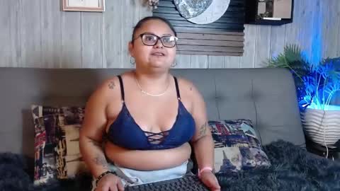 Snapshot of luna__cortez chatting on April 2026 02:43:01 PM Luna online show from April 2026 02:43:01 PM