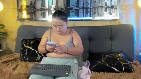 Snapshot of luna__cortez chatting on May 2026 03:46:01 AM Luna online show from May 2026 03:46:01 AM