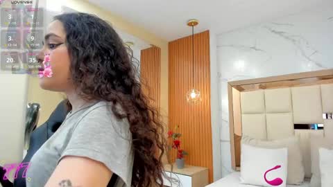 Snapshot of luna__vegga chatting on May 2026 04:37:02 PM Luna online show from May 2026 04:37:02 PM