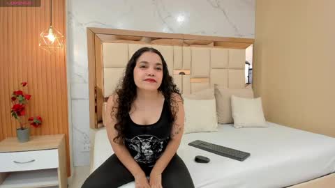 Snapshot of luna__vegga chatting on May 2026 05:07:01 PM Luna online show from May 2026 05:07:01 PM