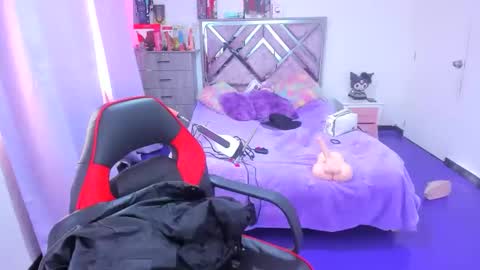 luna_analya online show from January 2026 01:15:01 PM