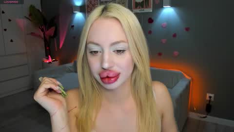 luna_beverly online show from February 2026 08:18:01 PM