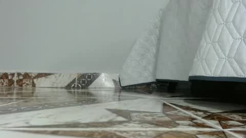 Luna--Blueberry online show from November 2025 04:02:02 AM