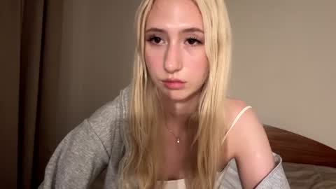 Alise online show from August 2026 06:11:01 PM