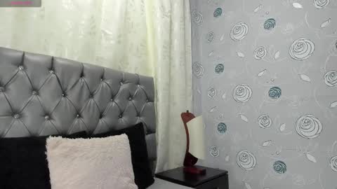 Luna Eva online show from February 2026 02:24:02 PM