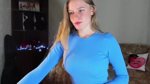 Snapshot of luna_evan chatting on December 2024 07:10:01 AM luna_evan online show from December 2024 07:10:01 AM