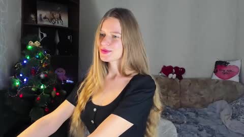 Snapshot of luna_evan chatting on December 2024 07:57:01 AM luna_evan online show from December 2024 07:57:01 AM