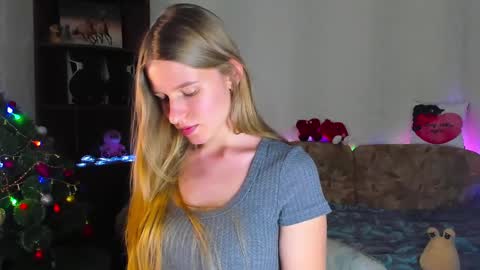 Snapshot of luna_evan chatting on January 2025 12:24:02 PM luna_evan online show from January 2025 12:24:02 PM