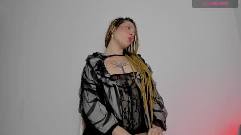 luna_hazard online show from December 2024 02:53:01 AM